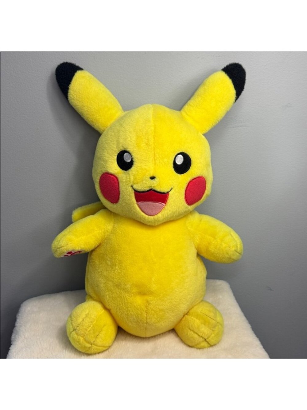 2016 Pokémon Pikachu Build A Bear 18" Plush